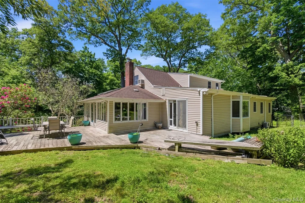 106 Vineyard Road Huntington, NY 11743