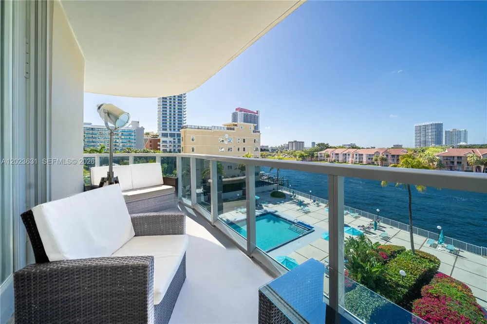 3800 S Ocean Dr #306 Hollywood, FL 33019