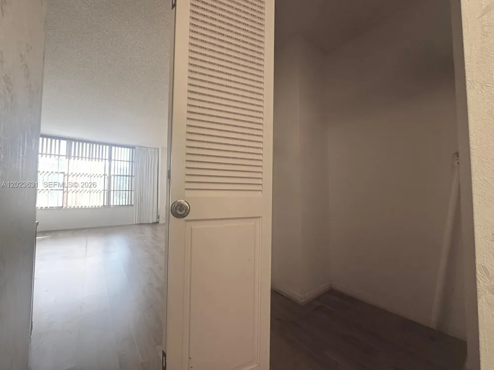3800 S Ocean Dr #306 Hollywood, FL 33019