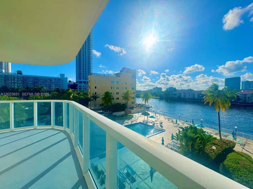 3800 S Ocean Dr #306 Hollywood, FL 33019