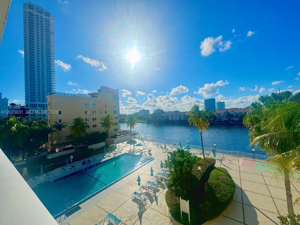 3800 S Ocean Dr #306 Hollywood, FL 33019