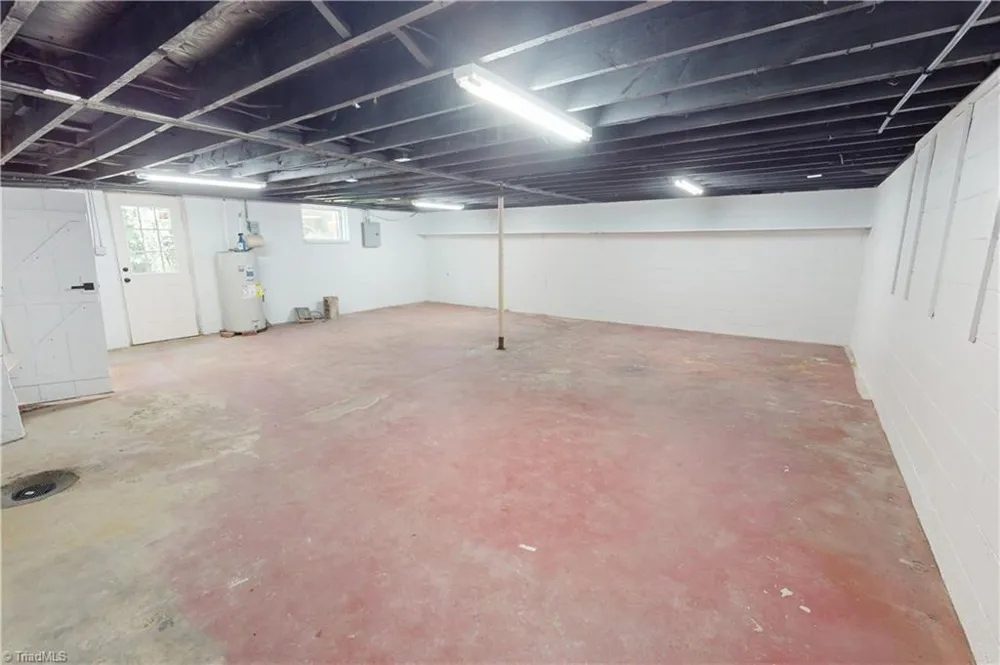 204 Forest Hill Road Mount Airy, NC 27030