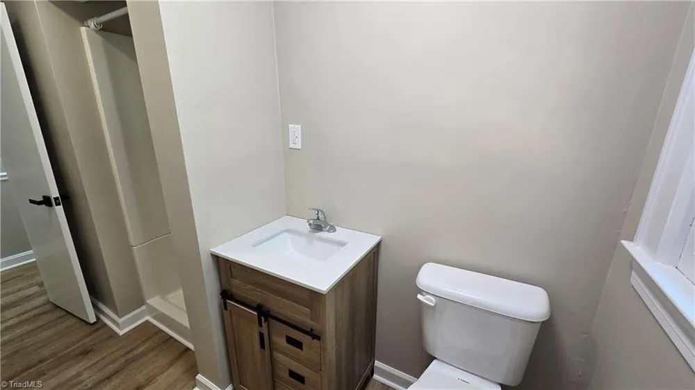 204 Forest Hill Road Mount Airy, NC 27030