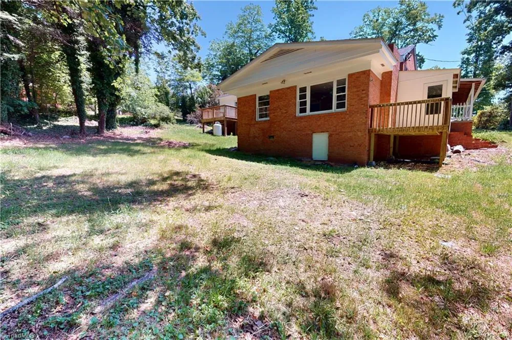 204 Forest Hill Road Mount Airy, NC 27030