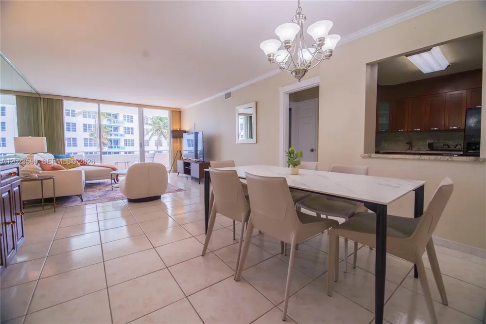 5151 Collins Ave #428 Miami Beach, FL 33140