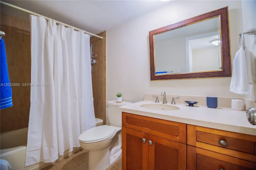 5151 Collins Ave #428 Miami Beach, FL 33140