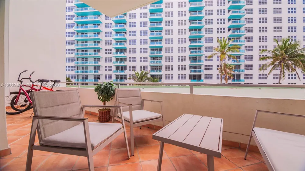 5151 Collins Ave #428 Miami Beach, FL 33140