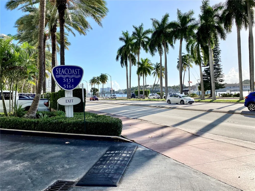 5151 Collins Ave #428 Miami Beach, FL 33140