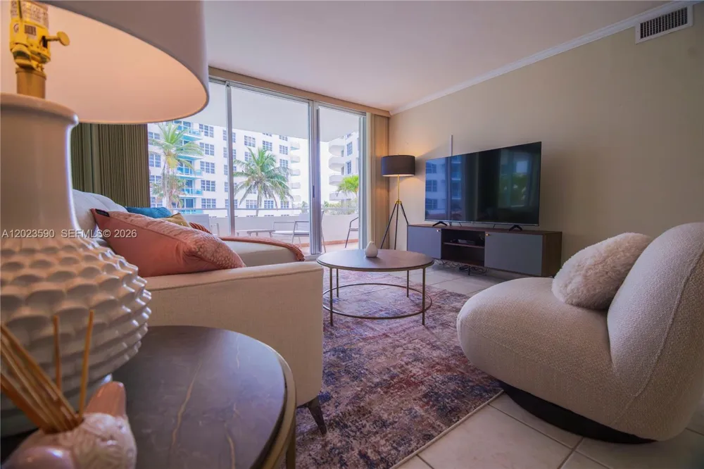 5151 Collins Ave #428 Miami Beach, FL 33140