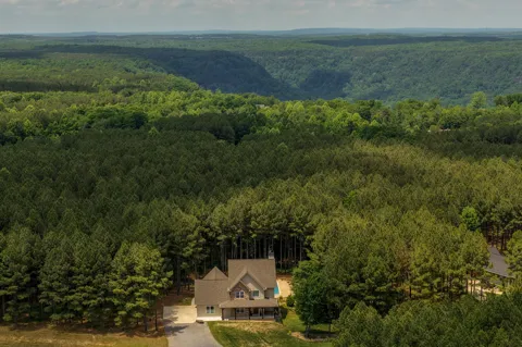 2485 River Bluffs Drive