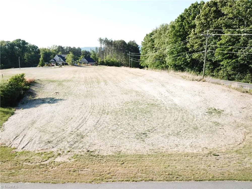 102 Flagstone Drive King, NC 27021