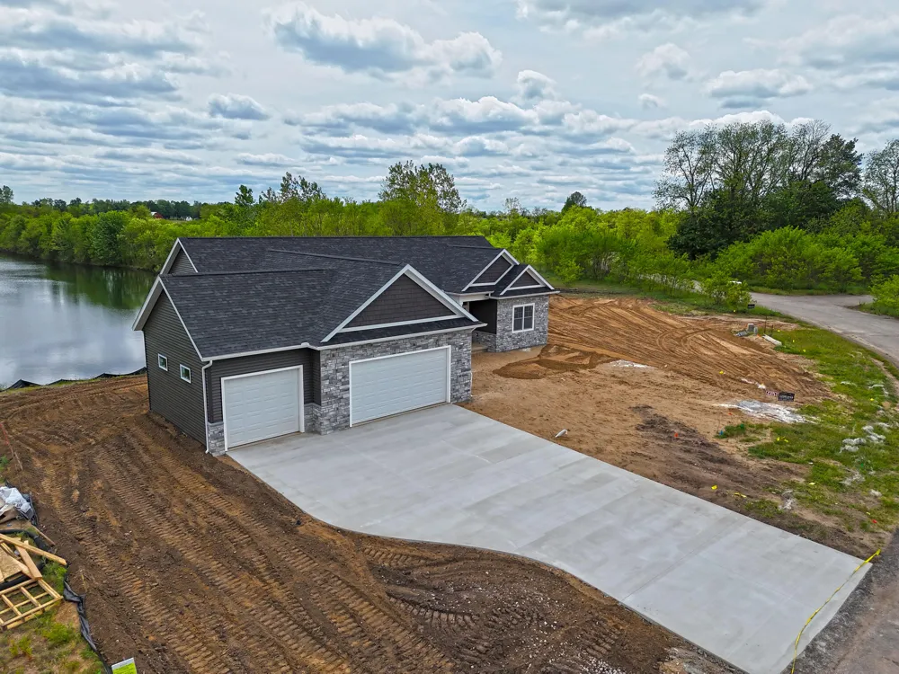 70055 Ashley Drive Edwardsburg, MI 49112