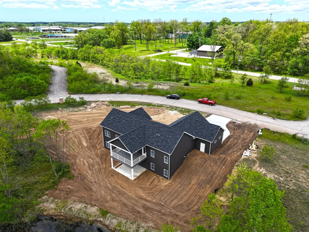 70055 Ashley Drive Edwardsburg, MI 49112