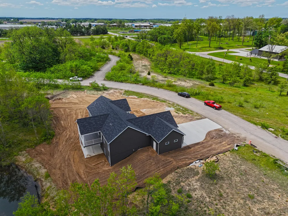 70055 Ashley Drive Edwardsburg, MI 49112