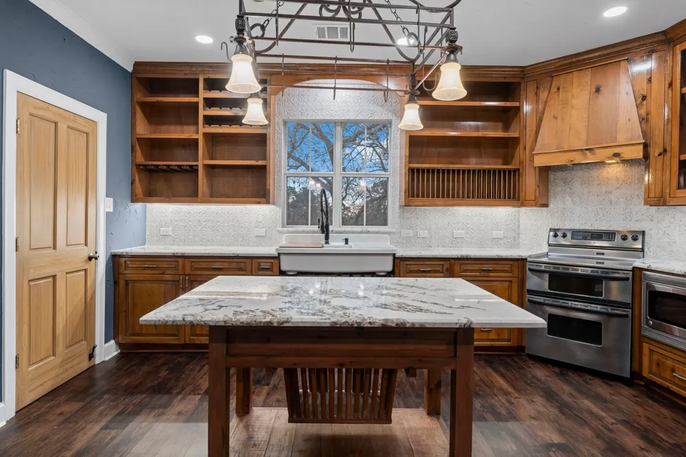1560 Bowler Road Waller, TX 77484