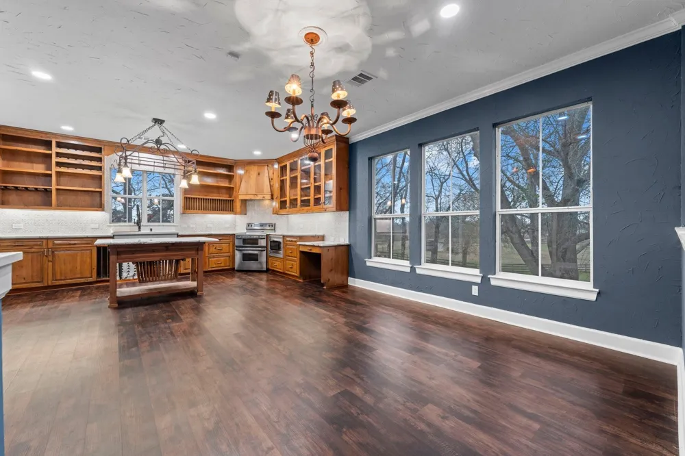 1560 Bowler Road Waller, TX 77484