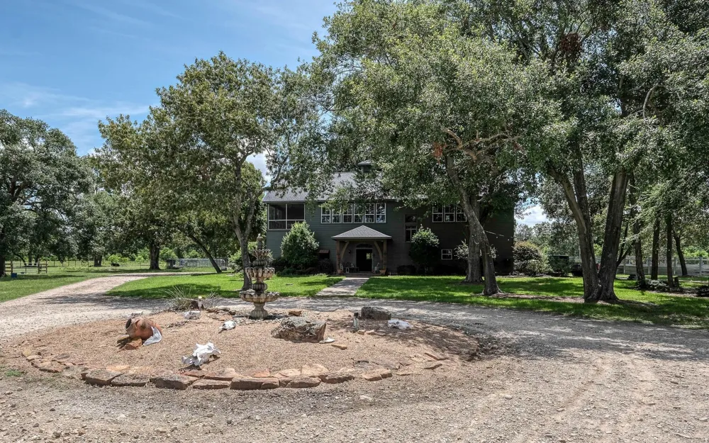 1560 Bowler Road Waller, TX 77484