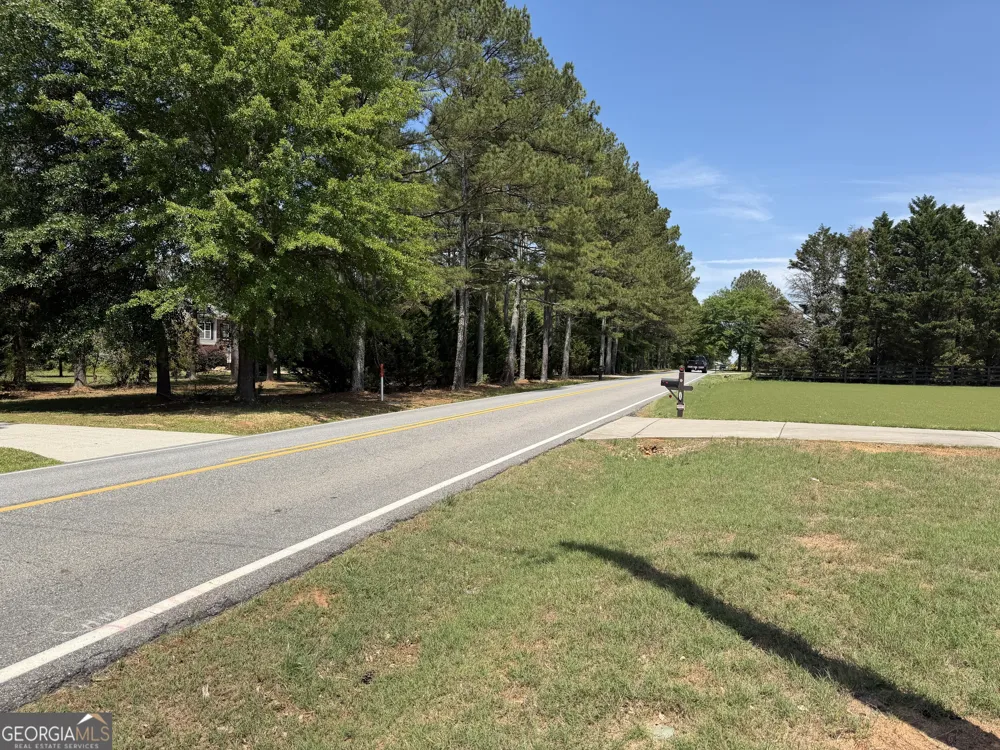 1593 Old Alabama RD Taylorsville, GA 30178