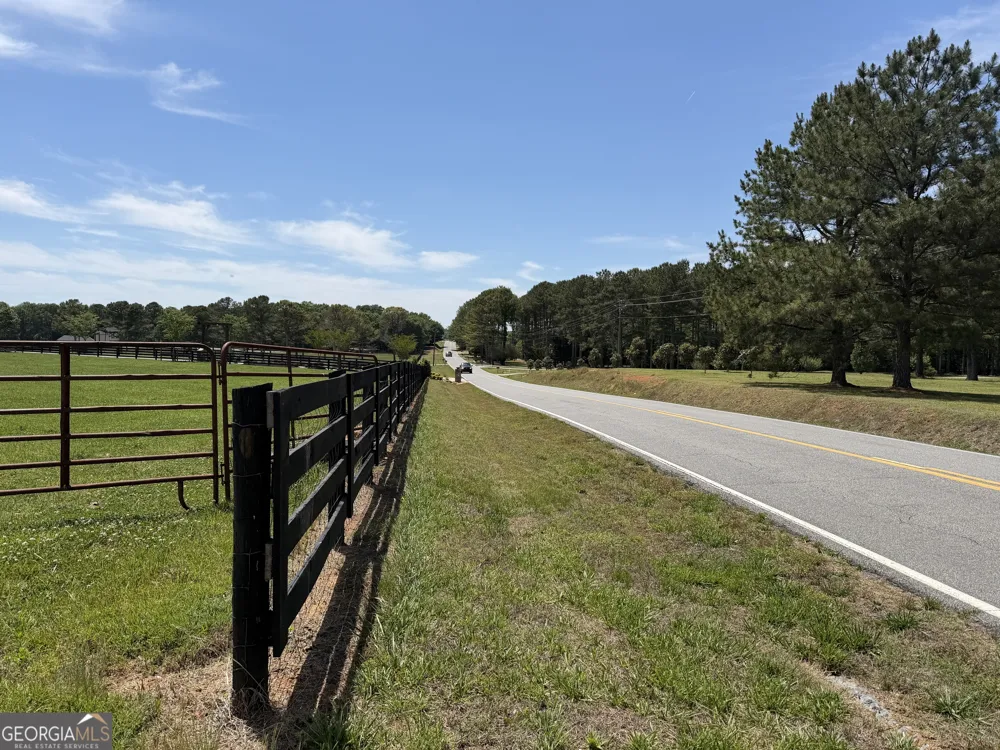 1593 Old Alabama RD Taylorsville, GA 30178