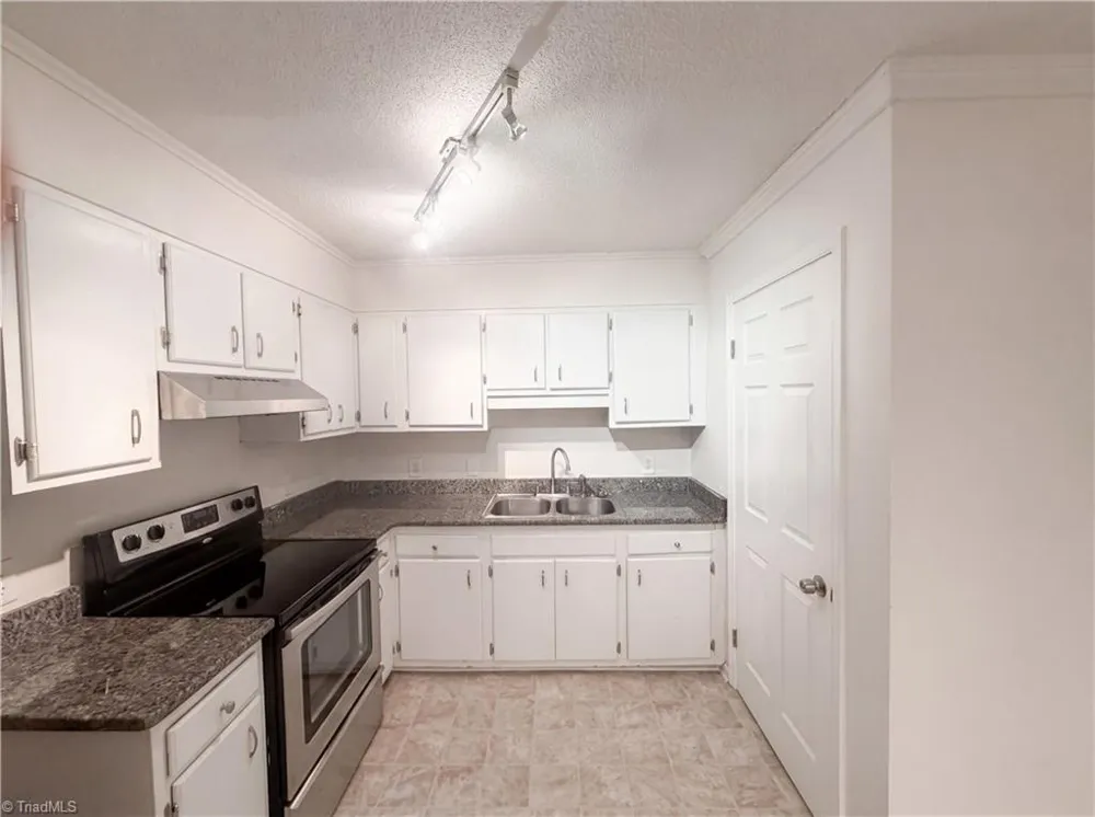 5421 Pine Level Drive Browns Summit, NC 27214