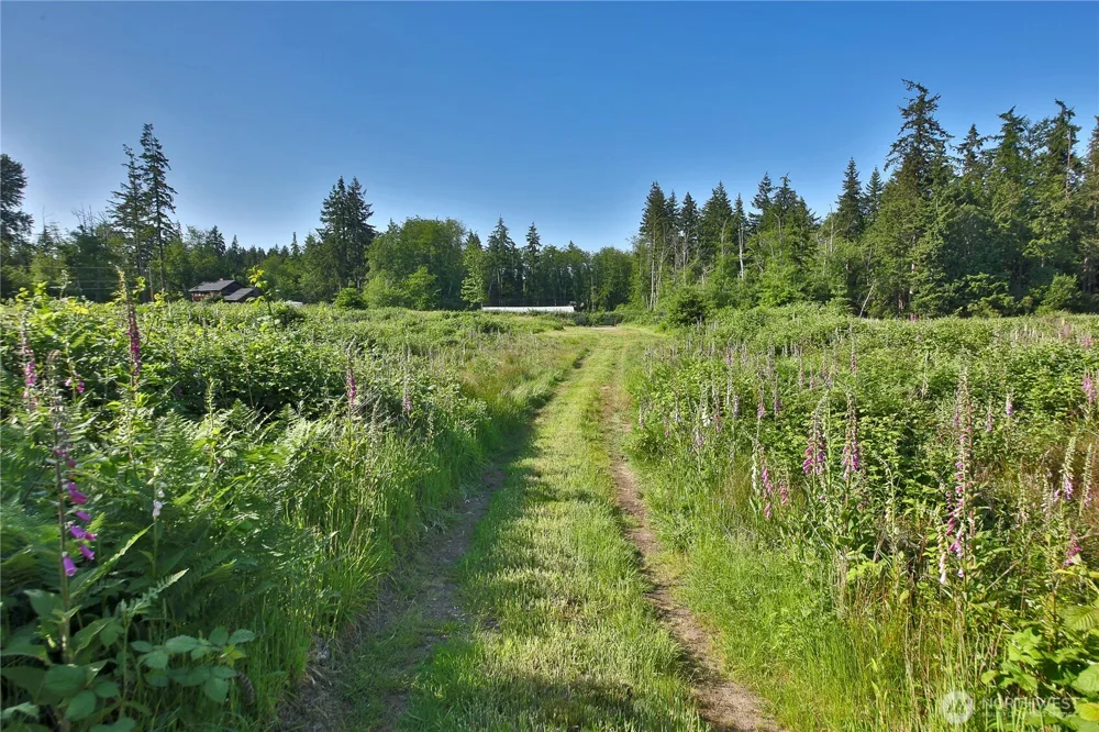 2062 Goodell Road Freeland, WA 98249