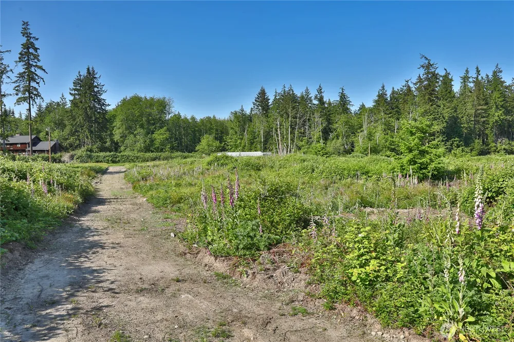 2062 Goodell Road Freeland, WA 98249
