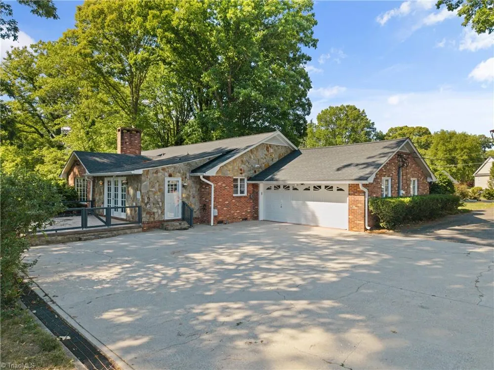 7960 Simmons Road Rural Hall, NC 27045