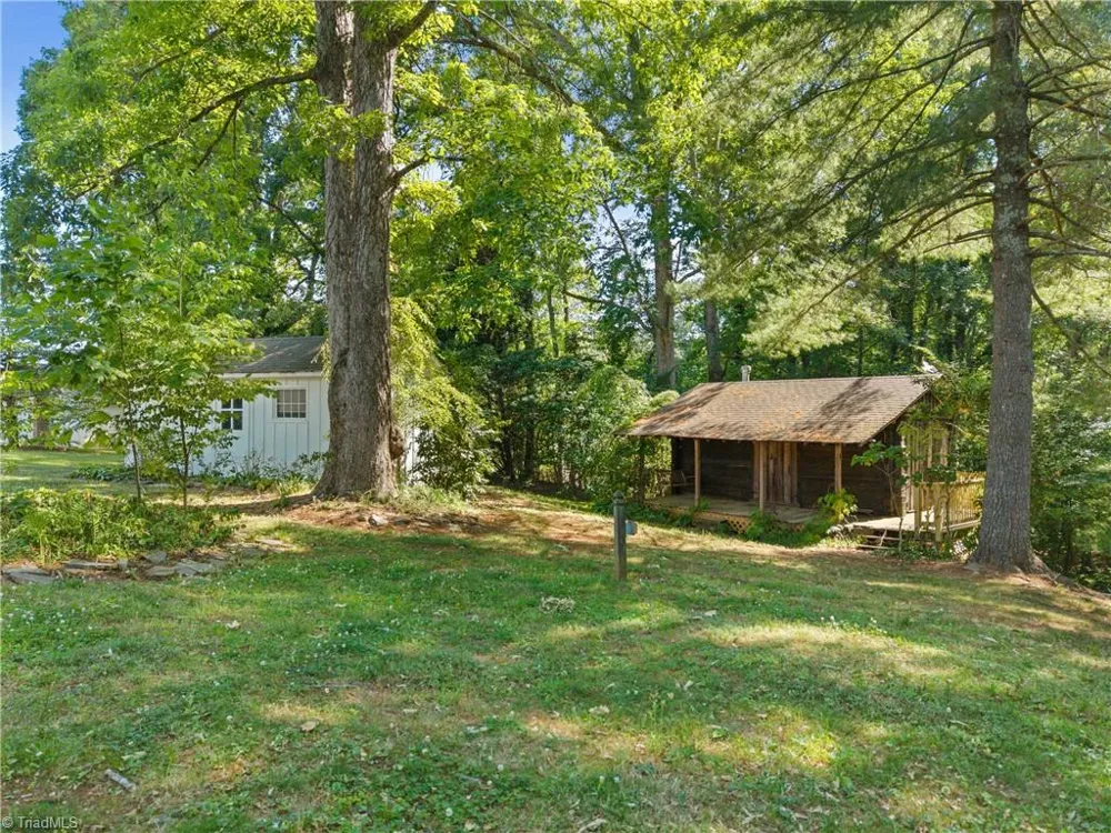 7960 Simmons Road Rural Hall, NC 27045