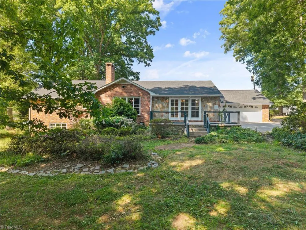 7960 Simmons Road Rural Hall, NC 27045