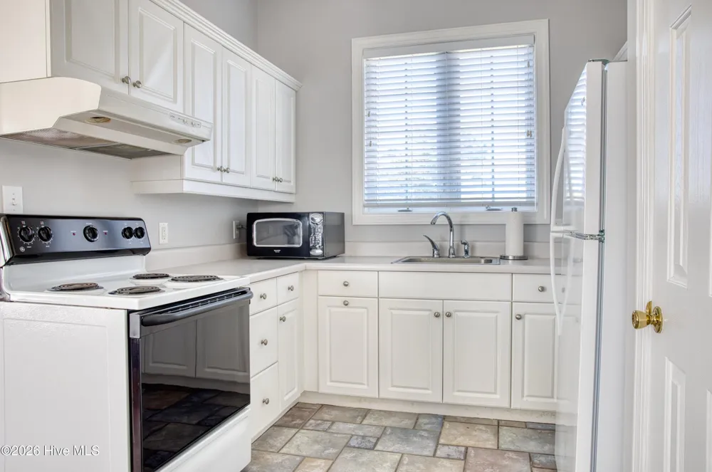 109 Fifth Avenue S Kure Beach, NC 28449