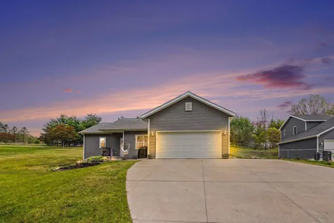 31800 Pine Ridge Circle
