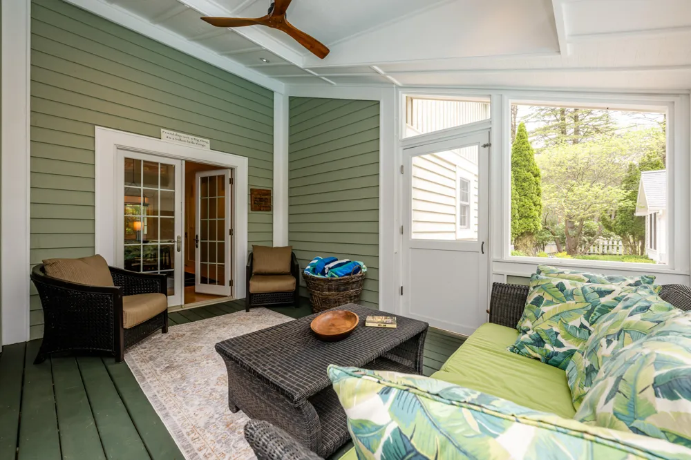 6482 Sweetbriar Court Sawyer, MI 49125