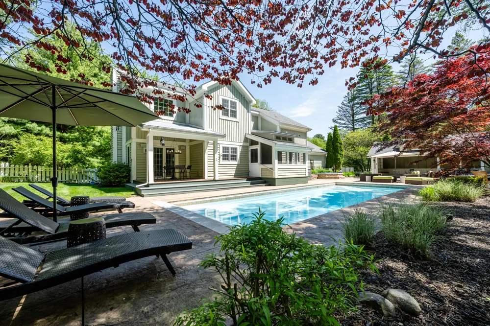 6482 Sweetbriar Court Sawyer, MI 49125