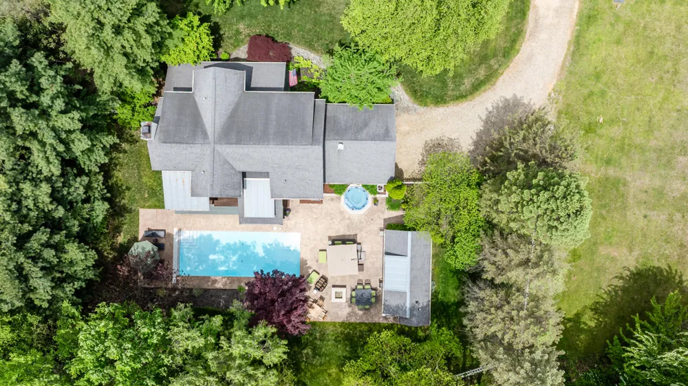6482 Sweetbriar Court Sawyer, MI 49125