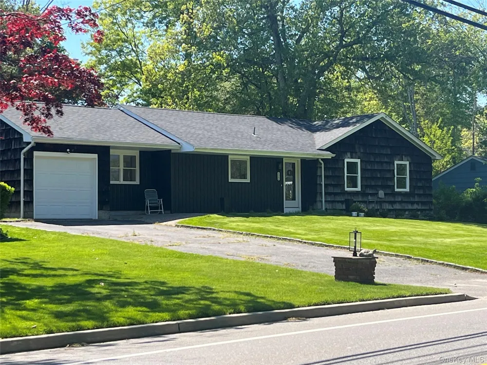 122 Rocky Point Landing Road Rocky Point, NY 11778