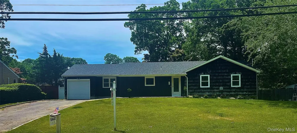 122 Rocky Point Landing Road Rocky Point, NY 11778