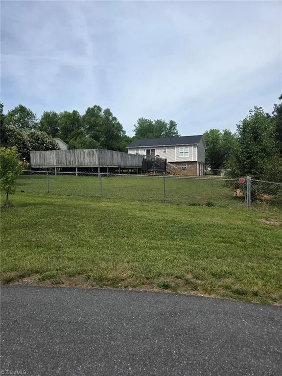 7625 Stonewell Lane Tobaccoville, NC 27050