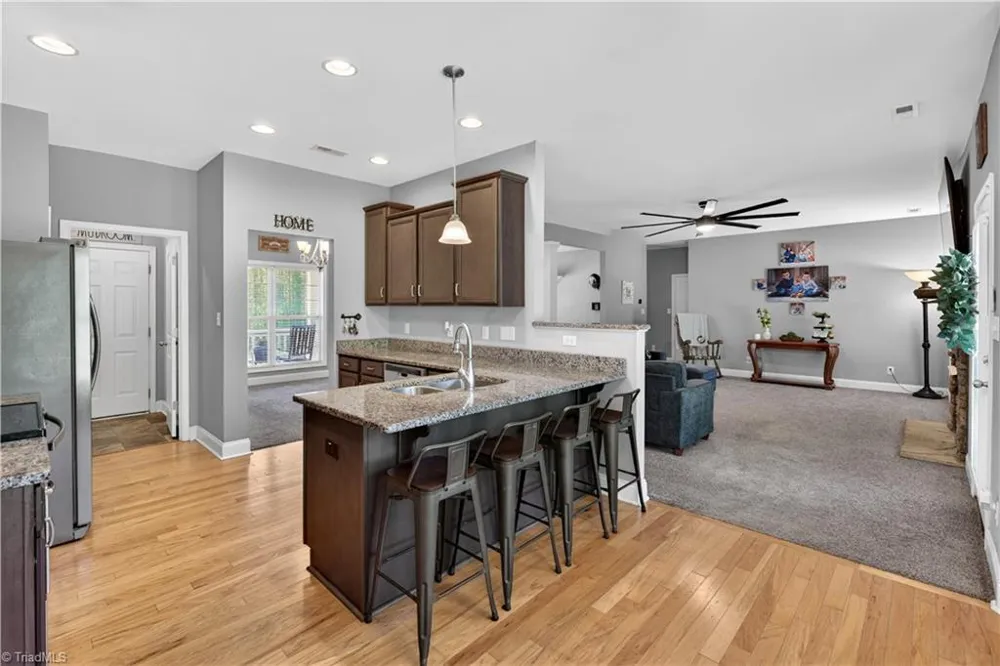 552 Tom Hunter Road Pilot Mountain, NC 27041