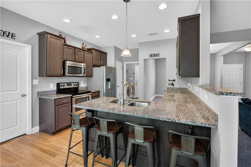 552 Tom Hunter Road Pilot Mountain, NC 27041