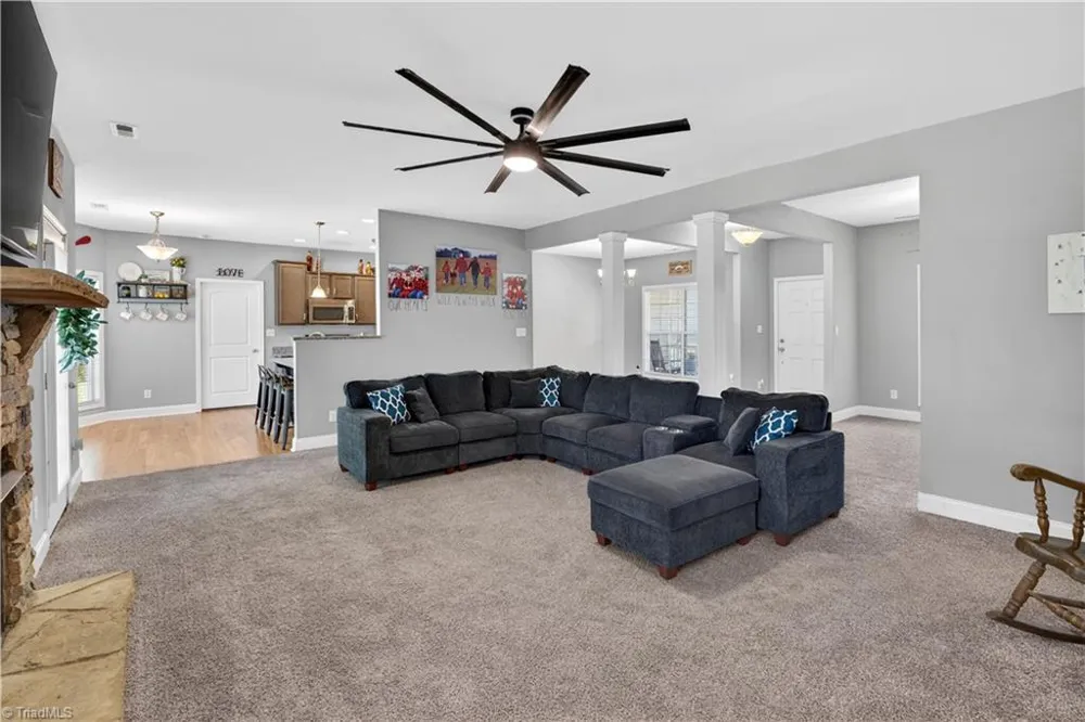 552 Tom Hunter Road Pilot Mountain, NC 27041