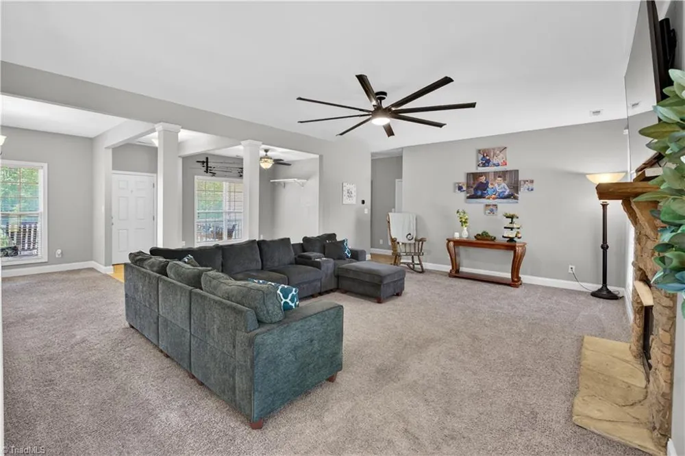 552 Tom Hunter Road Pilot Mountain, NC 27041