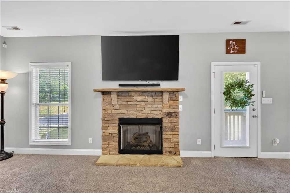 552 Tom Hunter Road Pilot Mountain, NC 27041