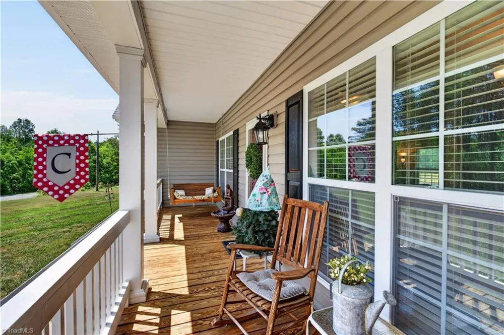 552 Tom Hunter Road Pilot Mountain, NC 27041
