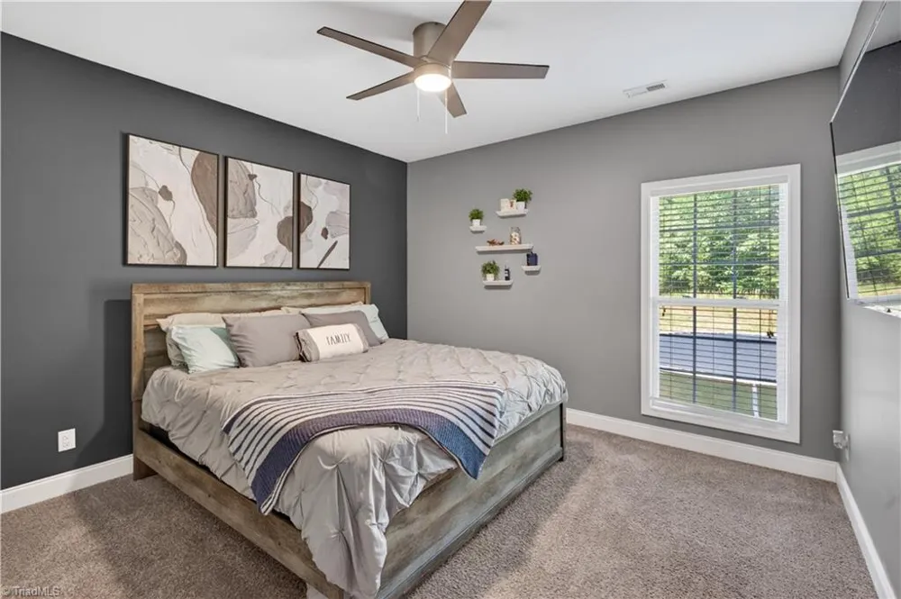 552 Tom Hunter Road Pilot Mountain, NC 27041