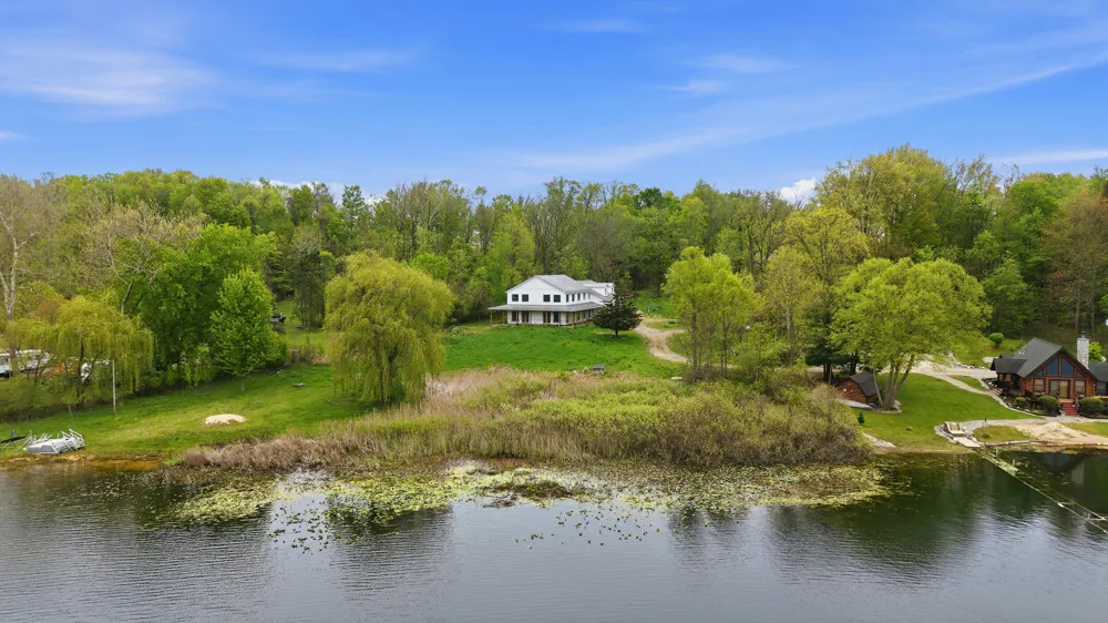287 40th Street Bloomingdale, MI 49026