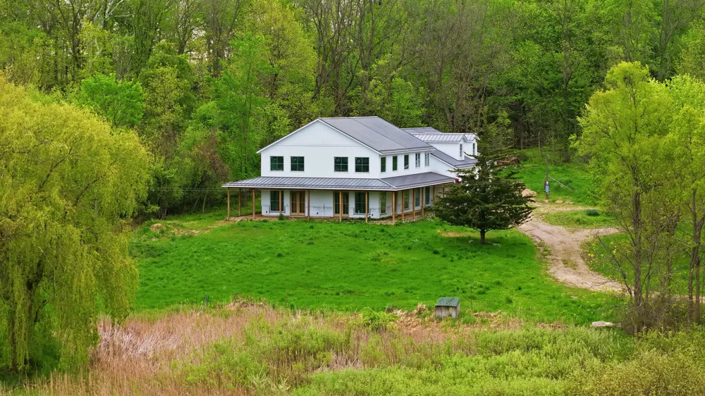 287 40th Street Bloomingdale, MI 49026