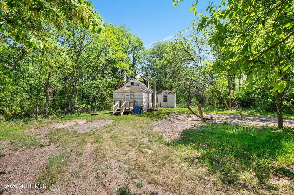 318 Water Street Eatontown, NJ 07724
