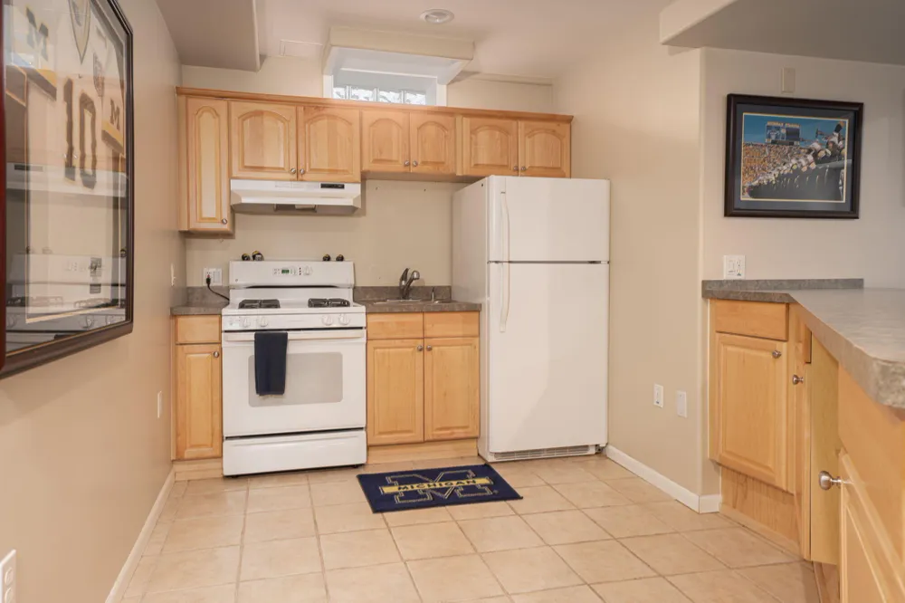 3801 Fawn Drive Rochester, MI 48306
