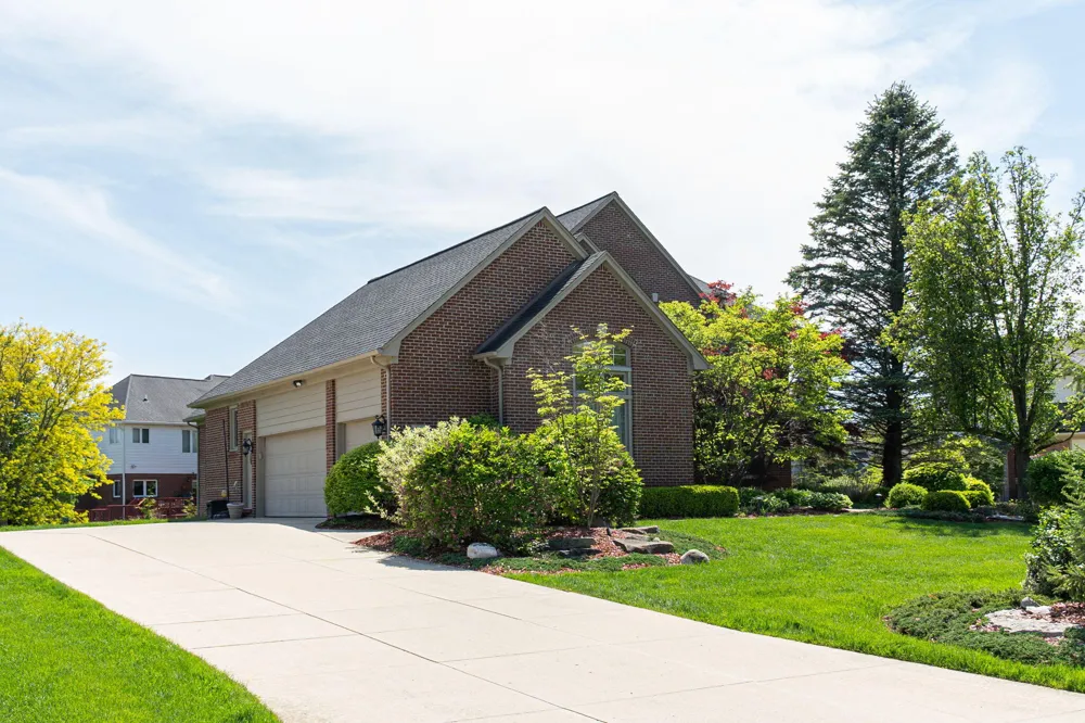 3801 Fawn Drive Rochester, MI 48306