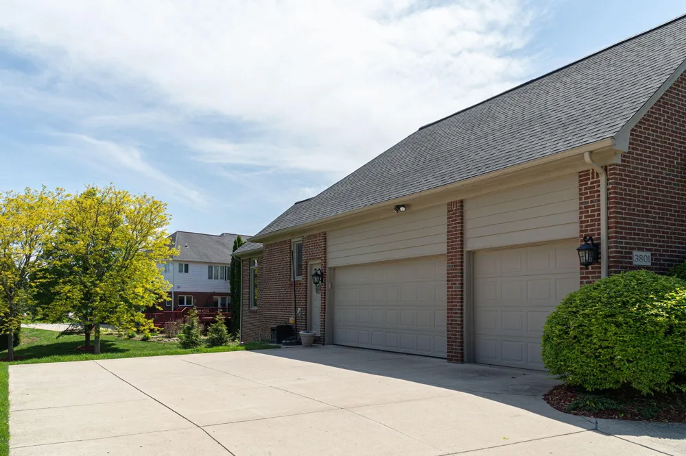 3801 Fawn Drive Rochester, MI 48306